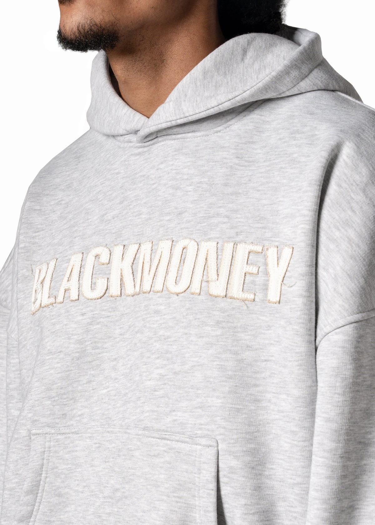 Essential Oversize Hoodie — referans demo fotoğrafı 4