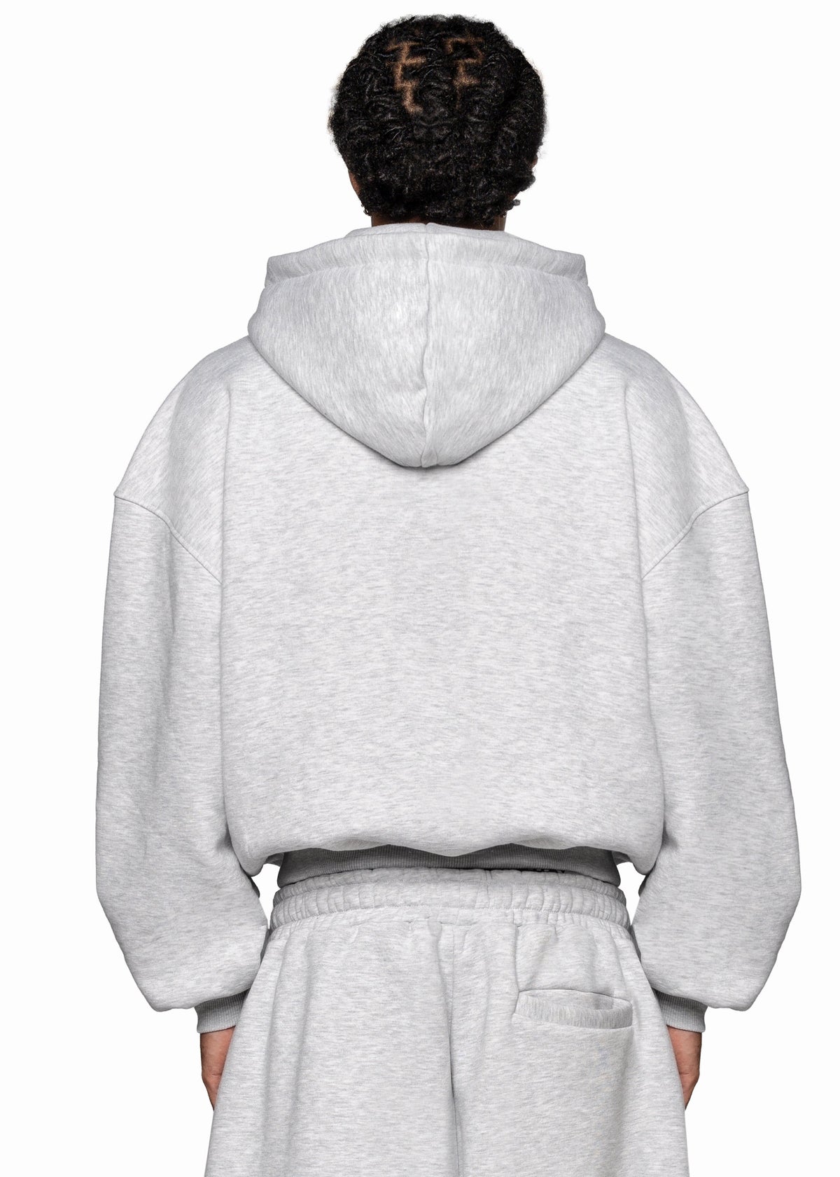 Essential Oversize Hoodie — referans demo fotoğrafı 3